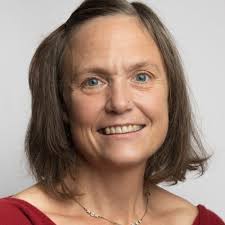 Julie Ives's Instagram, Twitter & Facebook