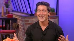 Abc news' david muir talks to president trump from the white house during an interview that aired wednesday. Before He Was Famous World News Tonight Anchor David Muir Interned At Channel 5 In Syracuse At 13 Youtube