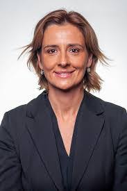 Carla Barros's Instagram, Twitter & Facebook