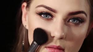 اجمل مكياج عيون أنيق مع طرق رسم ايلينر بالخطوات للمبتدئات مع ماركات مكيا halloween face makeup face makeup makeup