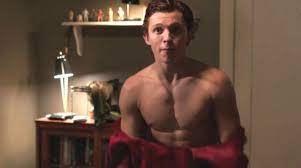 Thomas stanley holland (born 1 june 1996) is an english actor. Spider Man Fans Are Relieved That Tom Holland Is Of Legal Age