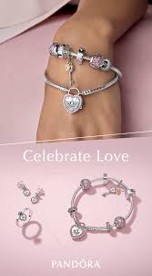 To open pandora reflexions bracelets, place your fingernail in the groove of the clasp and twist gently. Add Love To Your Style This Valentine S Day And Every Day With The New Collection From Pandora Pulseras De Joyeria Pulsera Pandora Charms Joyeria De Pandora