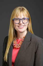 Vicki Howe's Instagram, Twitter & Facebook