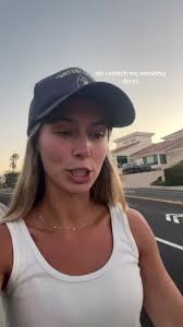 Should I Switch My Wedding Dress Before the Big Day?