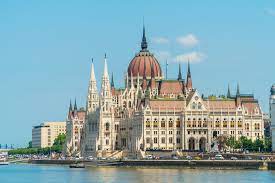 Budapeszt, znany także jako perła dunaju, zachwyca bogactwem zabytków i widoków. Budapeszt Wazne Informacje Przewodnik Budapeszt Fly Pl
