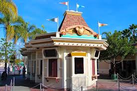 Unlimited access 'hopper' ticket for 3 days to disneyland® park and walt disney studios® park. Disneyland Military Discounted Theme Park Tickets Military Disney Tips Blog