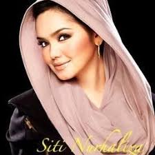 Lagu ini digubah oleh aiman dengan liriknya oleh lukhman s. Bicara Manis Menghiris Kalbu Lyrics And Music By Dato Siti Nurhaliza Arranged By Muhammadbebeni