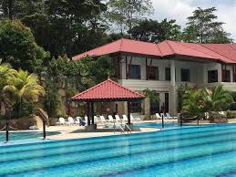 Kulüp binası ve dinlenme tesisi. Swimming Pool Safra Yishun Sport And Fitness In Yishun Singapore