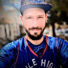 Michael Kinslow (@ChunkyTaco)