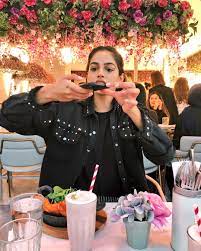 Couldn't pick a colour 💅🏽 Banita Sandhu On Twitter Instagram Vs Reality