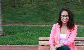 Saliha sera kadıgil, 29 kasım 1984 tarihinde i̇stanbul'da doğdu. Chp Li Sera Kadigil Kadiniz Ve Her Yerdeyiz