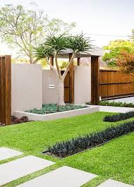 2.2 #2 model pagar besi; 23 Ide Pagar Kebun Yang Murah Gaya Dan Efektif Homify
