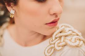 ○ Hombreras cordón de seda