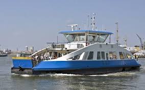 Je kan naar holanda reizen via bus of trein. Mit Der Fahre Unterwegs Holland Com