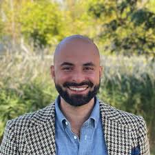 Are the neighborhoods north of the airport in the Twin Cities area safe?