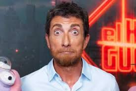 Pablo Motos, ojiplático al conocer la cantidad de amantes que le escondía  en casa