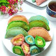 Martabak manis ini dibeberapa daerah disebut terang bulan. Resep Martabak Lenggang Rainbow Enak Dan Lembut Lin S Cakes