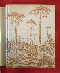 Flora arbórea de Chile". Roberto Rodríguez, Oscar Metthei, Max Quezada. Ed.  Universidad de Concepción, 1983. Buen estado, "tapas duras", sobrecubierta  ligeramente desgastada. 407 páginas, VENDIDO.