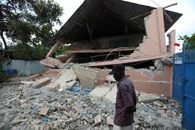 Haitianisch ayiti, französisch haïti a.i.ti) ist ein auf der insel hispaniola in den großen antillen gelegener inselstaat. Sobe Para 17 O Numero De Mortos Em Terremoto No Haiti Agencia Brasil