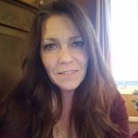 Gloria Dahl's Instagram, Twitter & Facebook