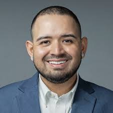 Elizabeth Weinman's Instagram, Twitter & Facebook