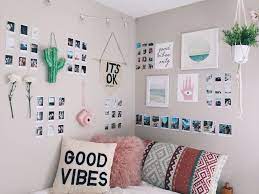 Ever stop to think about how we decorate walls? 10 Unique Things To Decorate Your Walls With Society19