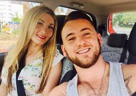 Identical twins reveal what it's like when one sibling transitions to  another gender