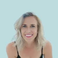 Louise Stott's Instagram, Twitter & Facebook