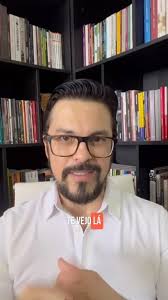 Quer falar em público com Confiança e Persuasão? Então esse presente é para  você! , Descubra os 3 SEGREDOS para uma Comunicação Eficaz e transforme a  forma como se expressar em público. Participe da ...