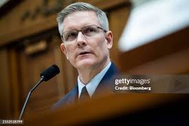 14 Photos & High Res Pictures