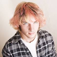 Short emo hair for guys are also in trending now. 50 Cool Emo Hairstyles For Guys Creative Ideas