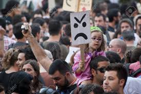 Encuentra fotos de stock perfectas e imágenes editoriales de noticias sobre portugal people en getty images. Porto Portugal September 15 People Protesting Against Government Stock Photo Picture And Royalty Free Image Image 15246179