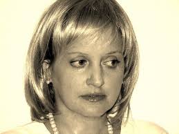 Looking Back: Anthology of Short Stories: Murat, Taner, Sheehan, Tom,  Singh, Bhadauria Manish, Wilkes, Samuel K., Wyatt, Abigail, Bensko, Tantra,  Berg, Carly, Carson, Ute, Concannon, Tony, Garcia, Rudy Ch.: 9786066244480:  Amazon.com: Books