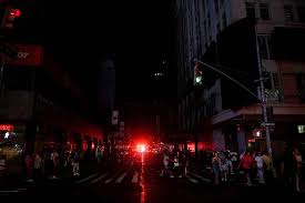 El fallo se produjo a las 9.44 hora insular y el suministro no se terminó de restablecer hasta las 17.30. La Nacion Un Apagon Deja Sin Energia A 10 3 Millones De Personas En Mexico