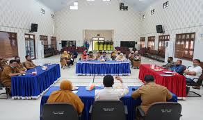 Aku baru berusia 18 tahun (sma kelas iii). Ppdb Tahun Ajaran 2020 2021 Dilakukan Secara Online Pemerintah Kecamatan Mandau Gelar Rapat Koordinasi Bersama Mkks Korwilcam Pendidikan Serta Kepala Sekolah Smp Dan Sma Se Kota Duri