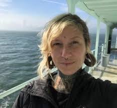 Jessica Pineda's Instagram, Twitter & Facebook