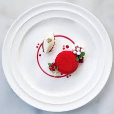 Wild Berrie Bavarois With Vanilla Cream And Merengue By Zubeyirekicibasi Food Plating Dessert Plating Dessert Presentation