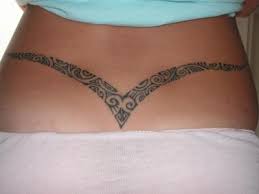 En bas du tatouage, nous voyons un personnage aux allures simiennes. Mon Tatouage Mes Moments Forts A Partager Avec Tous