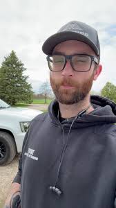 How to Take Out An Icebox from A Travel Trailer 30 Foot