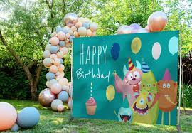 You can also have some lamp on the table. 12 Cool Outdoor Birthday Party Decoration Ideas For Kids And Adults
