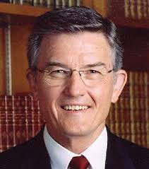 98869.f OutreachScholars.indd