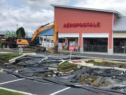Sign up to receive information on future events at the steven tanger center for the performing arts. Crater At Tanger Outlets Not A Sinkhole Report Pennlive Com