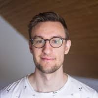 Nicole Roeske's Instagram, Twitter & Facebook