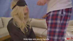 Nueva tendencia Tiktok O como engañé a mi madrastra en el Juego del Gusto  (Subtítulos en English) - XNXX.COM