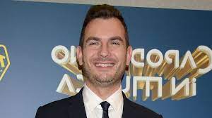 Jul 03, 2021 · ebbene sì, anche elisabetta gregoraci e alan palmieri hanno sfornato la loro hit estiva. Alan Palmieri Carriera E Vita Privata