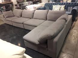 Kargılı köşe koltuk takımları ile uygun fiyatlara yataklı köşe, sandıklı köşe, modern, avangarde ve country köşe koltuk modelleri ücretsiz teslimat avantajı sunuyor. Ikinci El Kose Koltuk Takimi Ikinci El Koltuk Takimi