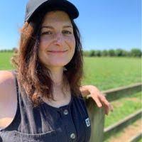 Rebecca Treadway's Instagram, Twitter & Facebook