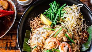 He jazzes it up with king prawns, chilies, tamarind paste, coriander—but. Restaurant Secrets Chefs Reveal Tips For Perfect Phad Thai