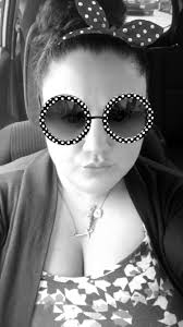 nicole pille (@nicole_ruffo)