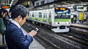 脳内科医が｢電車では端の席を避けろ｣という訳 率先して｢真ん中の席｣を選択すべき | PRESIDENT Online（プレジデントオンライン）